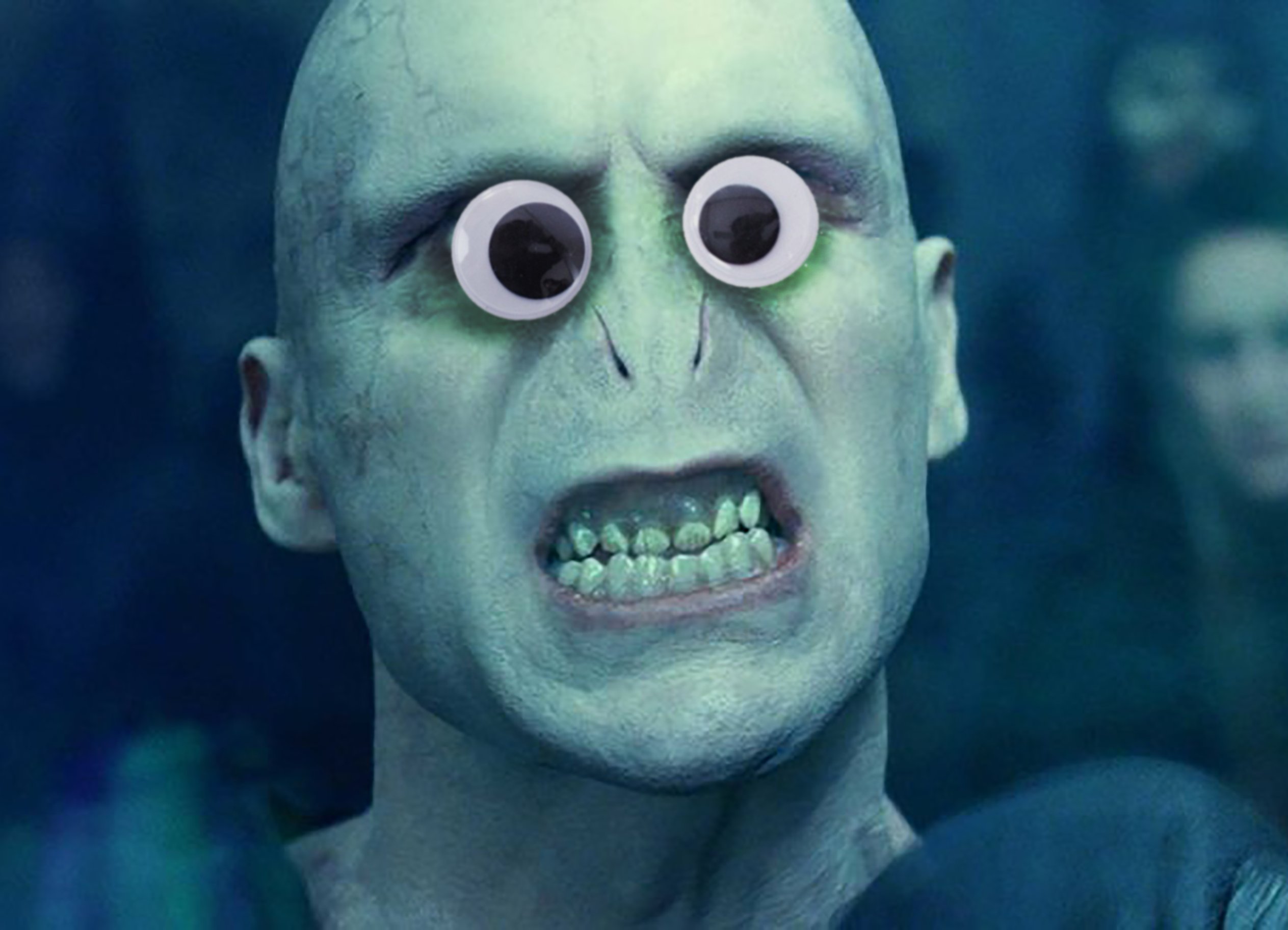 Голова воландеморта. Волан де морт. Голова воландеморта. Голова воландеморта. Голова воландеморта.